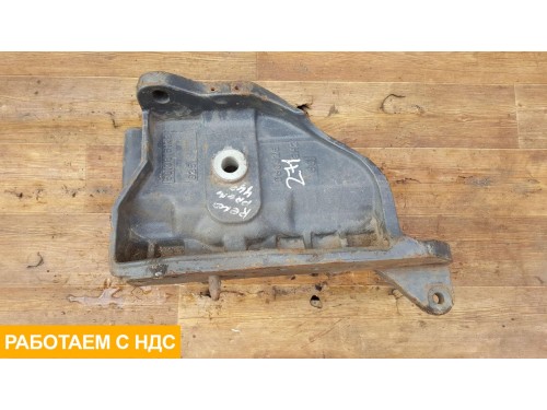 Кронштейн крепления передней рессоры правый